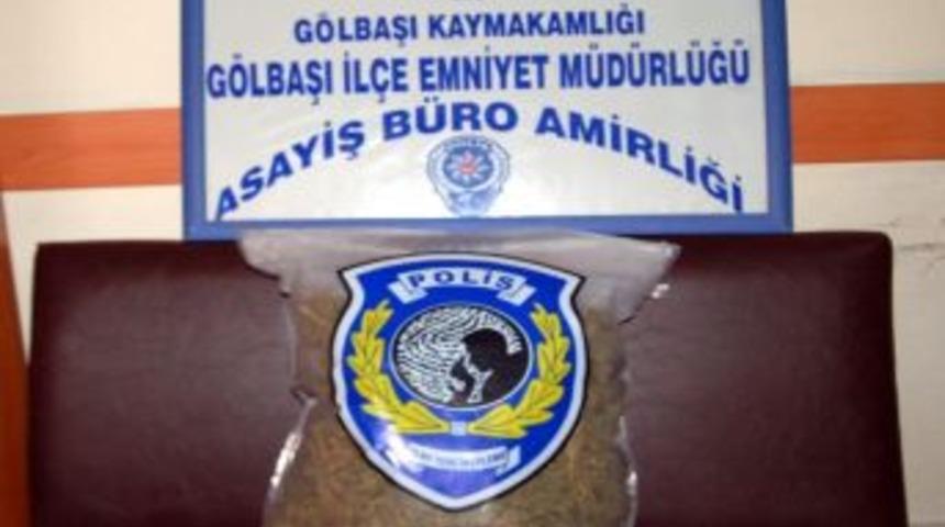 G&ouml;lbaşı İl&ccedil;esinde 2 Kilo Esrar Ele Ge&ccedil;irildi: 2 G&ouml;zaltı