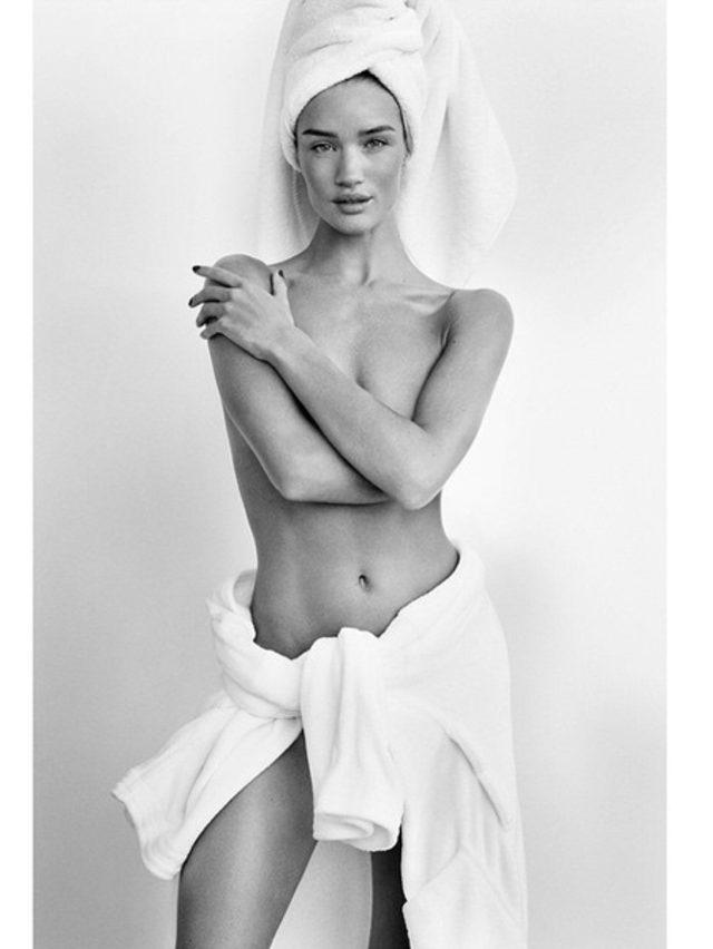 Lara Stone dan Towel a özel poz 1