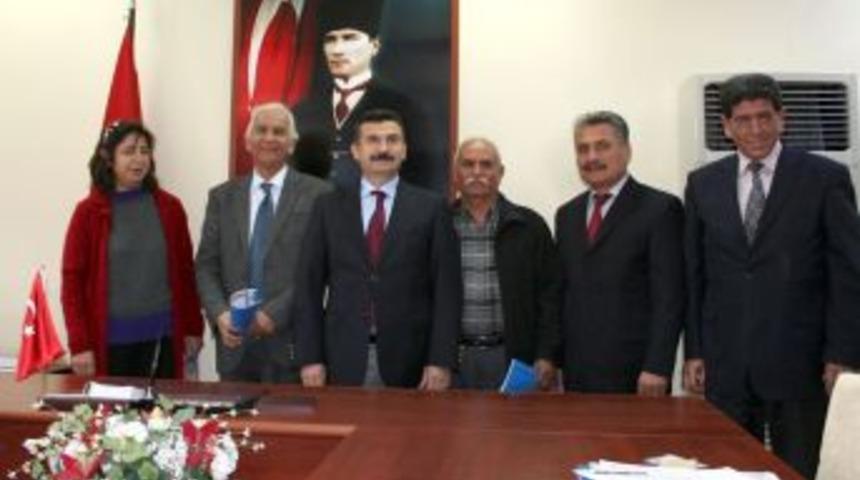 Tarsuslu &Uuml;&ccedil; Hayırsever Okul I&ccedil;in Arsalarını Bağışladı