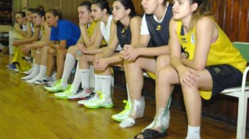 B&uuml;y&uuml;kşehir'in Namağlup Perileri 7. Galibiyeti Istiyor