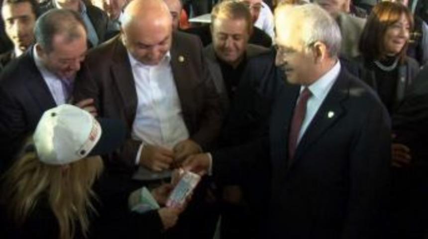 Kılı&ccedil;daroğlu Milli Piyango Bileti Aldı