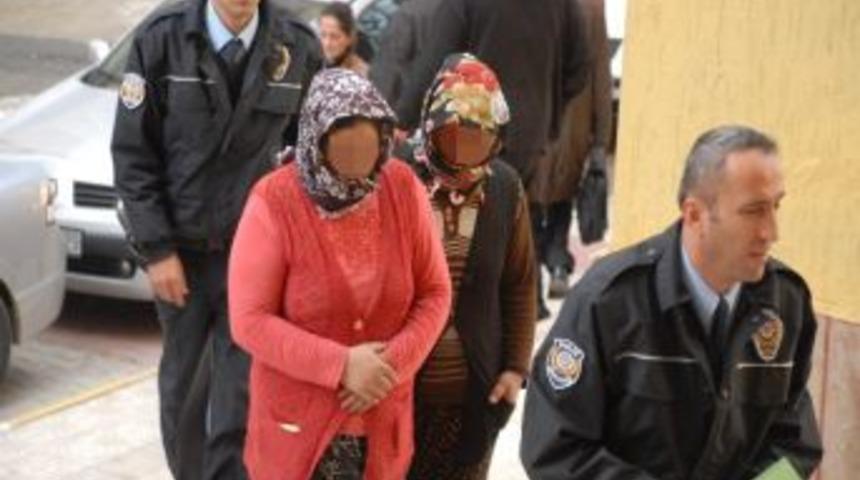 Demir &Ccedil;aldıkları İddia Edilen Kadınlar G&ouml;zaltına Alındı