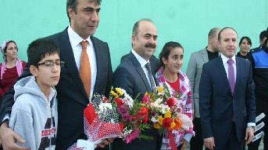 Siirt Emniyet M&uuml;d&uuml;rl&uuml;ğ&uuml;'nden &Ouml;ğrencilere Aşure
