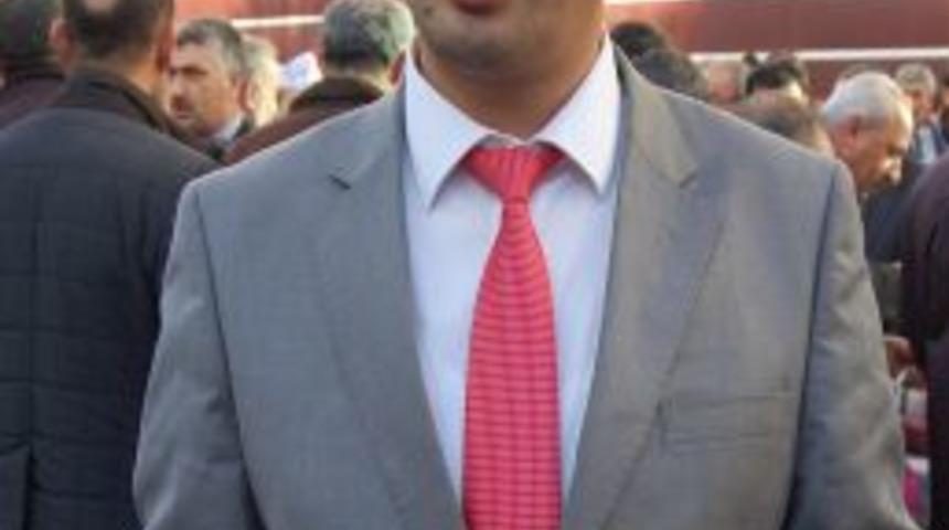 Tatvan&rsquo;da 7 Farklı Noktada 7 Bin Kişiye Aşure Dağıtıldı