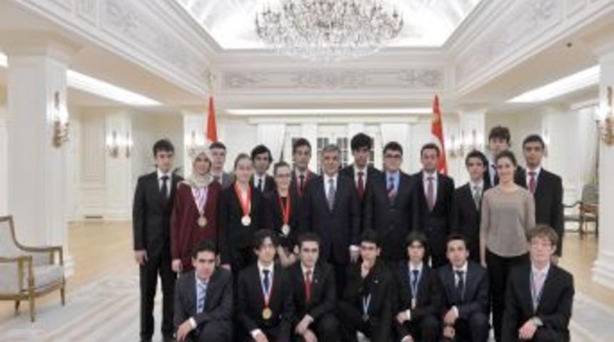 Özel Aziziye Fen Lisesi’nden Uluslararası Başarı