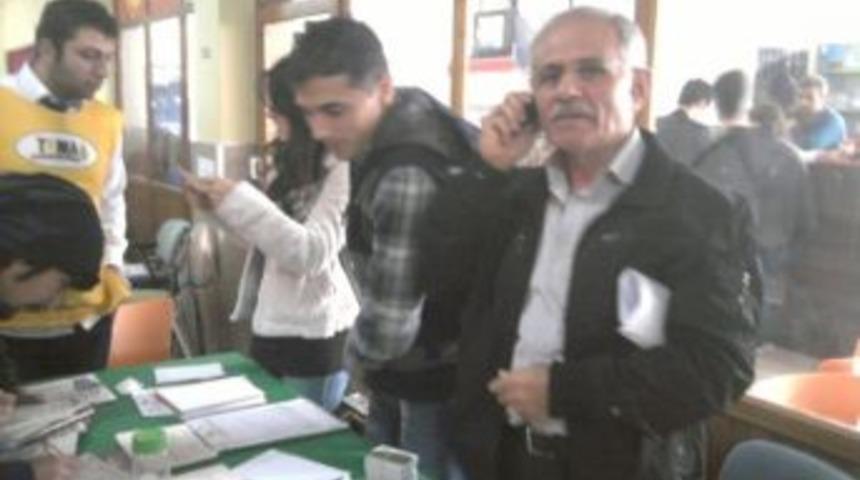 Gen&ccedil; Tema Yabancı Dillerde Yeşil Stant A&ccedil;tı