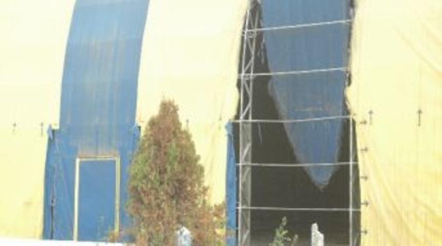 Boşaltılan Park Alanı Mekansızların Mekanı Oldu