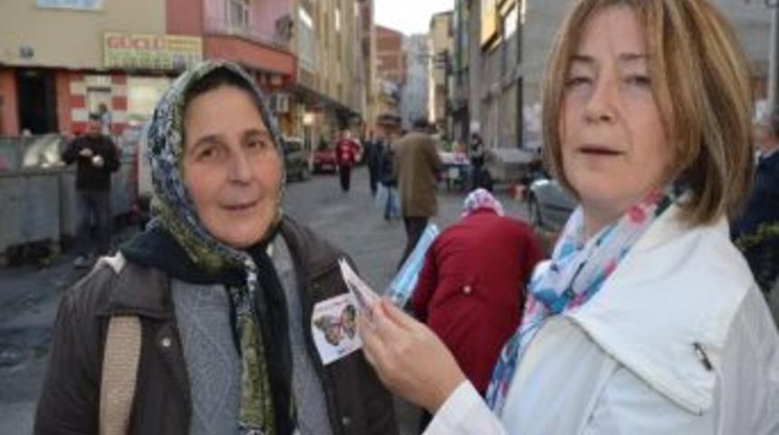 Chp`li Kadınlar Kelebek Dağıttı