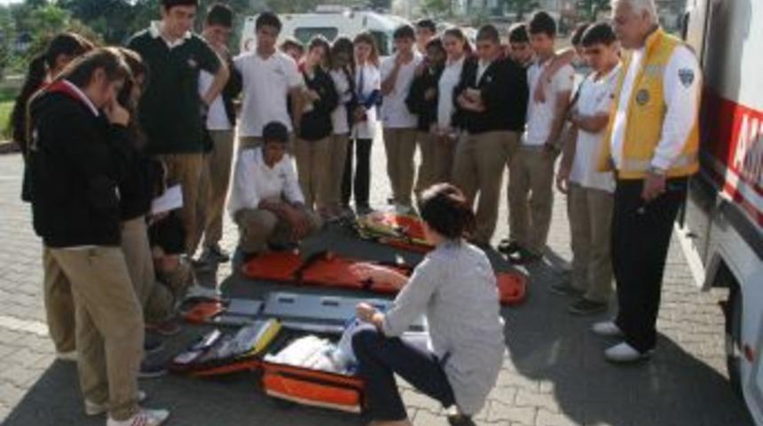 Gen&ccedil; teknisyenlere uygulamalı eğitim