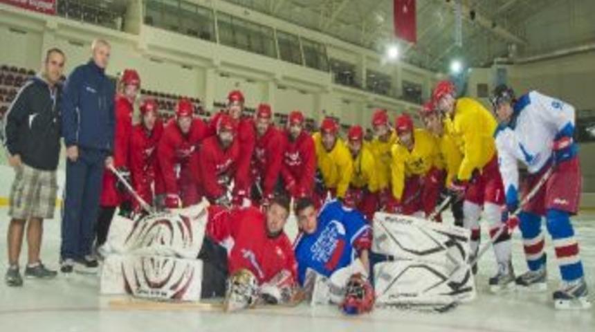 Buz Hokeyınde S&uuml;per Lıg Heyecanı Başlıyor