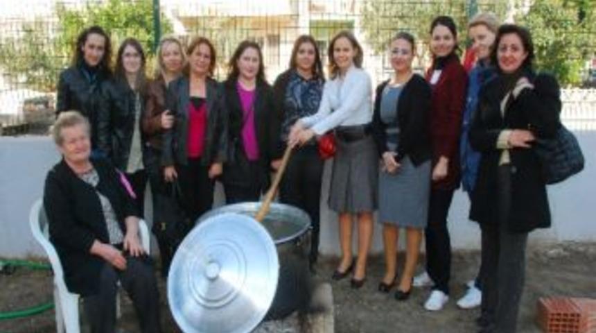 Anaokulunda Aşure Kazanı Kaynadı