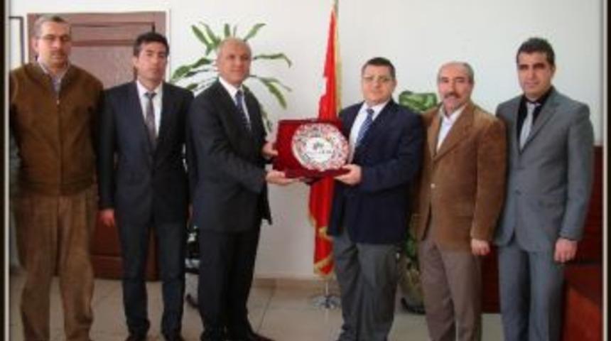 Mekadim Y&ouml;netiminden Kaymakam &Ouml;zarslan&rsquo;a Ziyaret