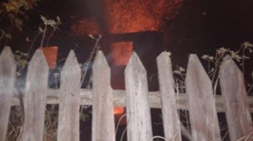 K&uuml;re&rsquo;de Cami Lojmanı Yandı