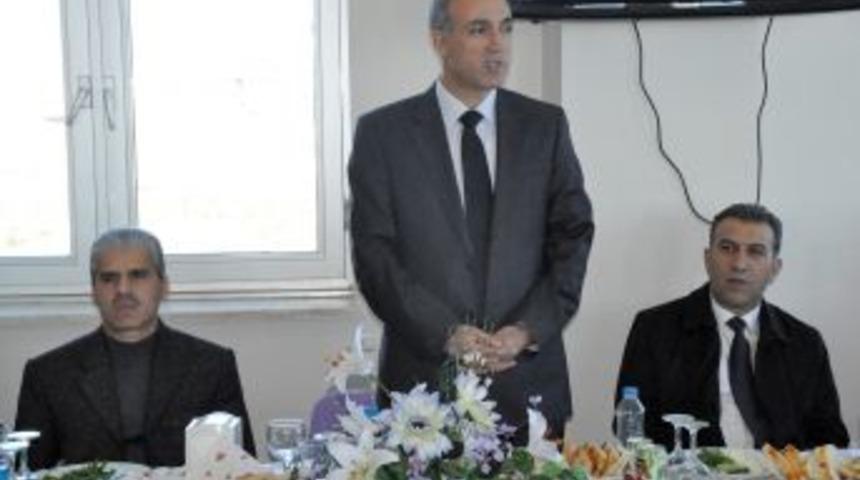 Rekt&ouml;r Baydaş: &Ouml;ğrencilerin Barınma Sorununu Işadamları &Ccedil;&ouml;zebilir