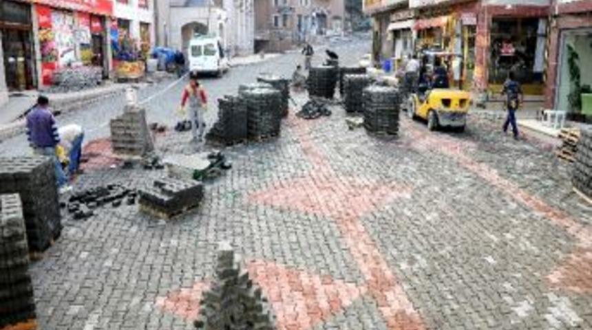 Tosya Belediyesi Parke &Ccedil;alışmalarını Y&uuml;r&uuml;t&uuml;yor