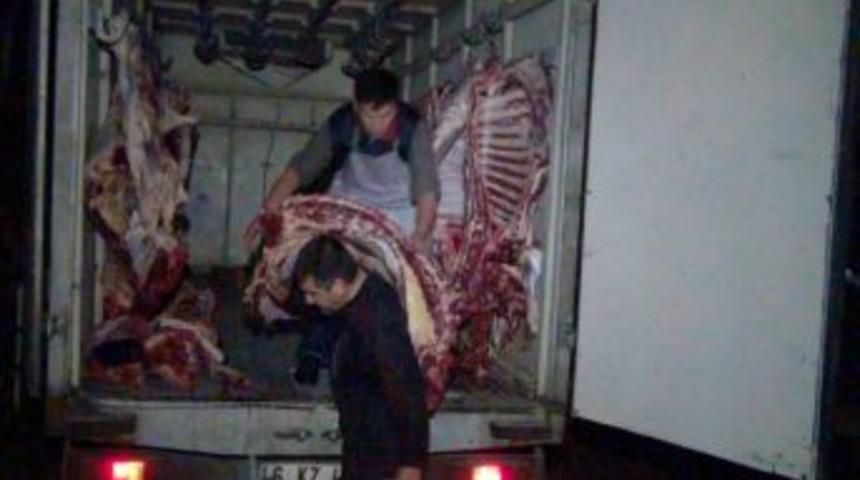 Ka&ccedil;ak 2 Ton Et Yakalandı