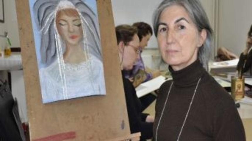 Kadına Şiddet Ko-mek Tuvallerinde