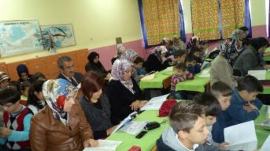 &Ouml;ğrenci Ve Velisi Kitap Okuma Alışkanlığını Birlikte Kazanacak