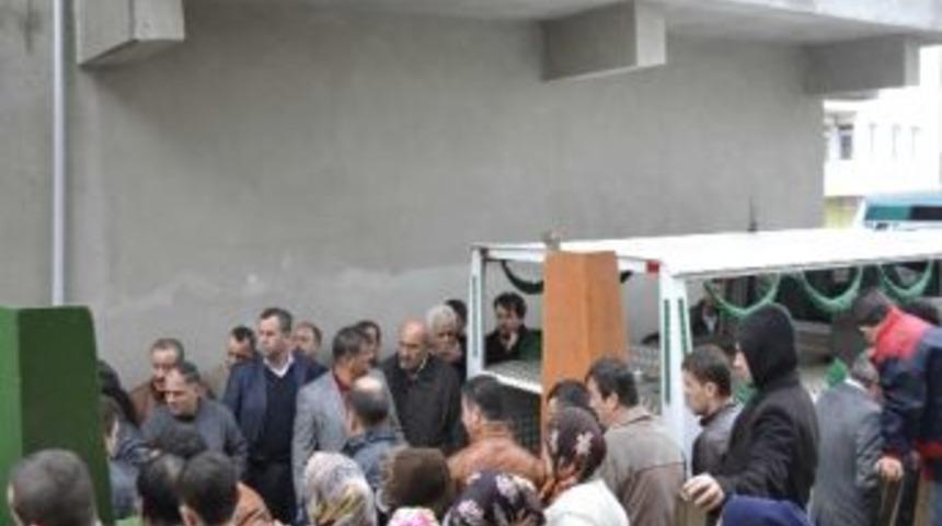 Gen&ccedil; &Ccedil;ift Soba Kurbanı Oldu