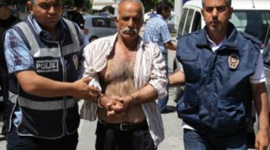 Mandalina &Ccedil;alan Hırsızı &Ouml;ld&uuml;rd&uuml; İyi Halden M&uuml;ebbetten Kurtuldu