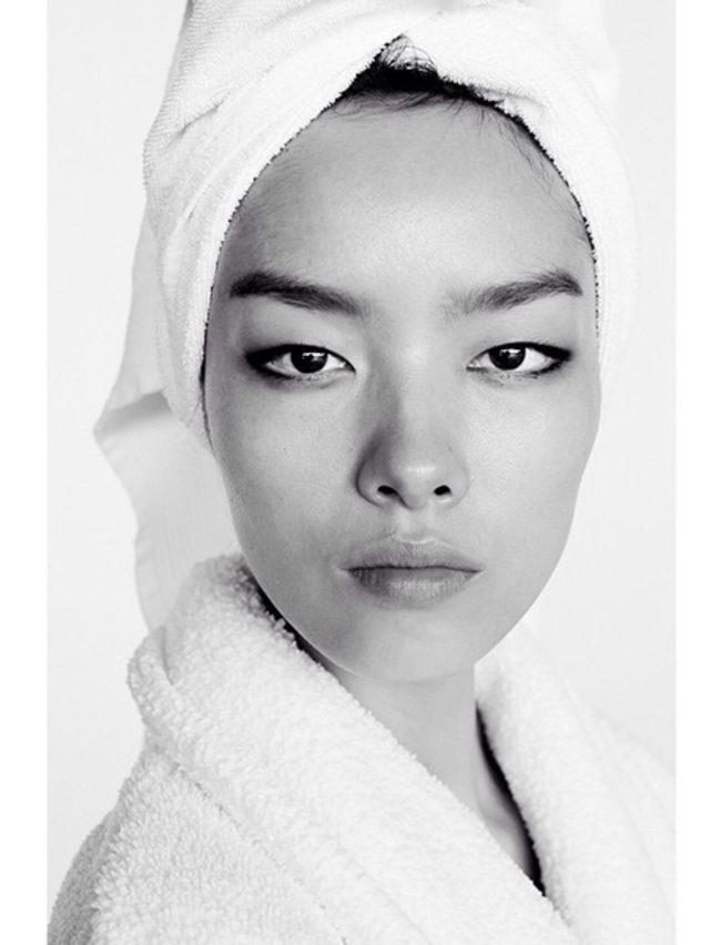 Lara Stone dan Towel a özel poz 7