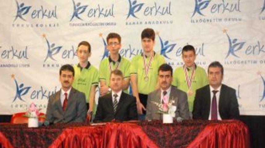&Ouml;zel Erkul Eğitim Kurumları &Ouml;ğrencileri, Olimpiyatta 4 Madalya Birden Kazandı