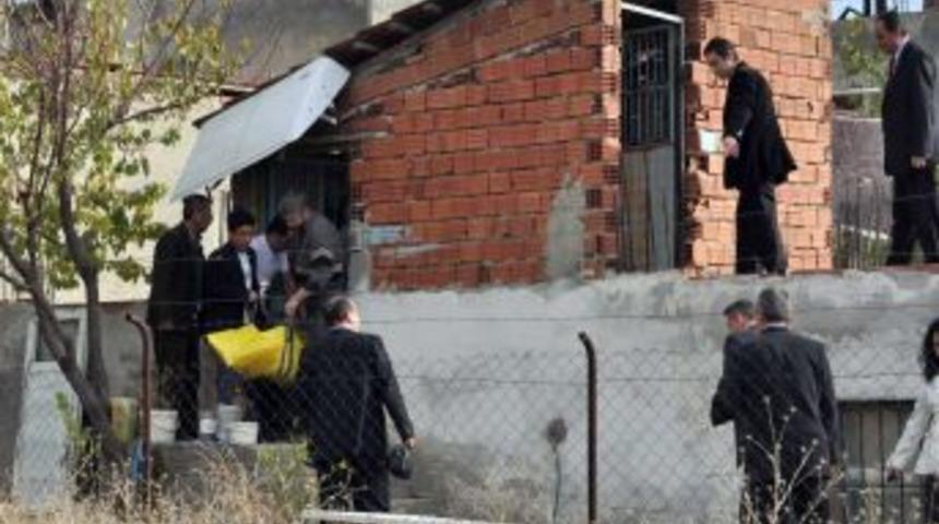 &Uuml;ş&uuml;memek I&ccedil;in Bacayı Kapatınca Zehirlenerek &Ouml;ld&uuml;