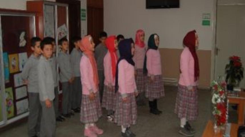 İmam Hatip &Ouml;ğrencilerinden G&ouml;steri