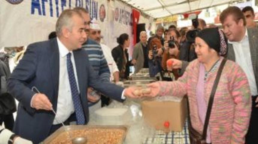 Denizli Belediyesi&rsquo;nden Beş Bin Kişiye Aşure İkramı