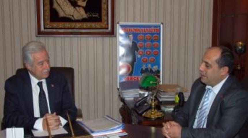 Sağlık M&uuml;d&uuml;r&uuml; &Ouml;zer: Adana&rsquo;da 75 Bin Kişiye Bir Ambulans D&uuml;ş&uuml;yor