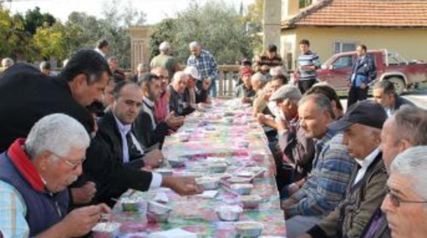 Kursiyerlerden aşure ziyafeti