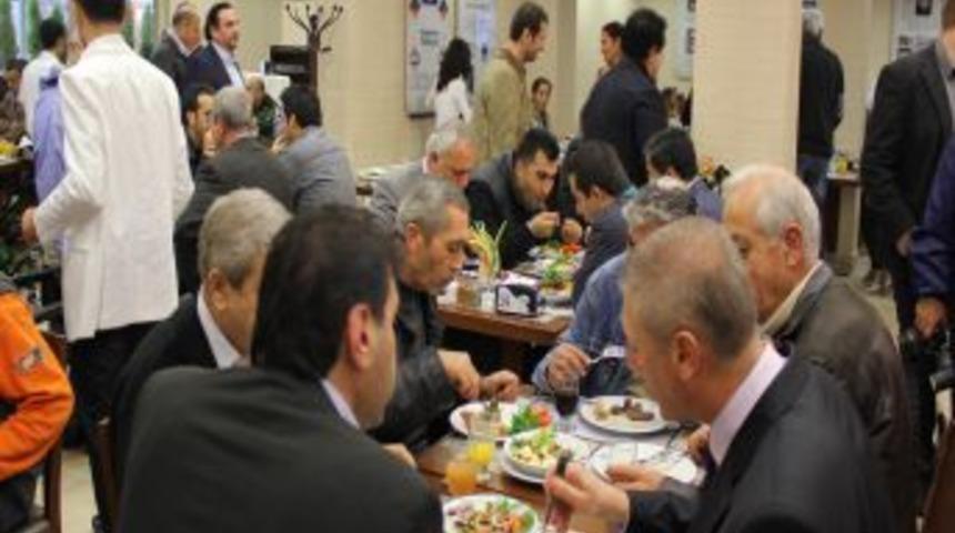 K&ouml;fteci Ramiz, 119. Şubesini Edremit&rsquo;te A&ccedil;tı