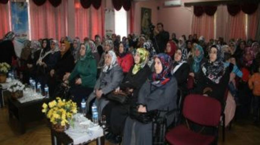 İyider Aşure Dağıttı