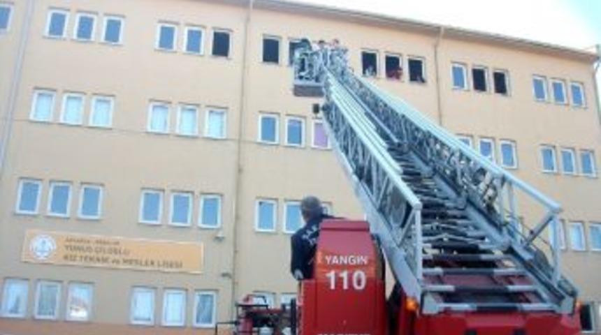 Yunus &Ccedil;iloğlu&rsquo;nda Yangın Tatbikatı