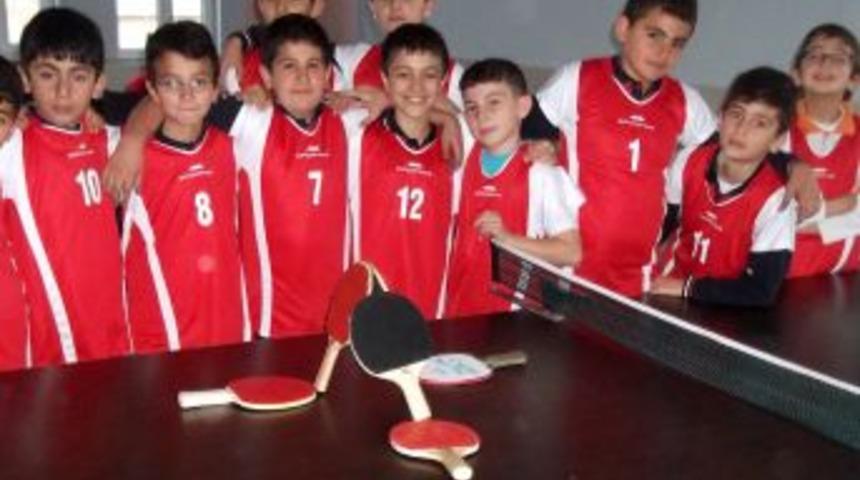 &Ouml;ğrenciler Masa Tenisi Ile Nezaket Ve Rekabeti &Ouml;ğrendi