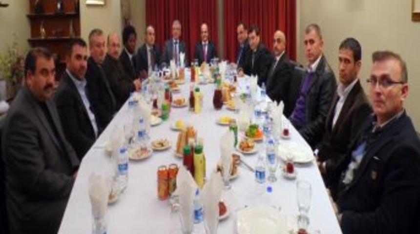 Cezayir Başkonsolosu İneg&ouml;l Belediye Başkanı Ile G&ouml;r&uuml;şt&uuml;