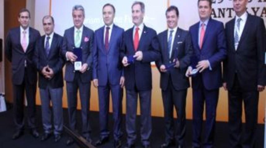 K&uuml;lt&uuml;r Ve Turizm Bakanı Ertuğrul G&uuml;nay: