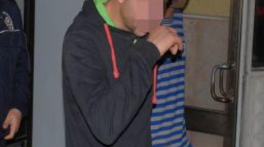 Mezbahanenin Demirlerini &Ccedil;aldıkları İddiasıyla Tutuklandılar