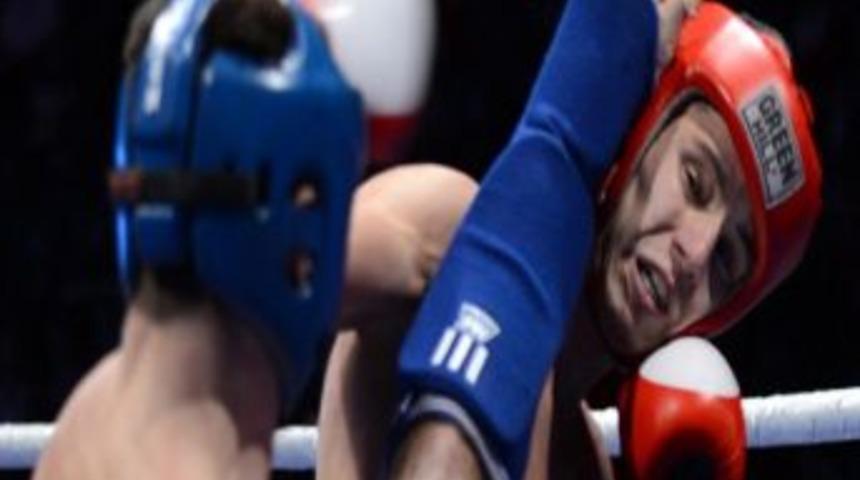 Kick Boks Şampiyonası'nda Samet Keser Altın Madalya Aldı