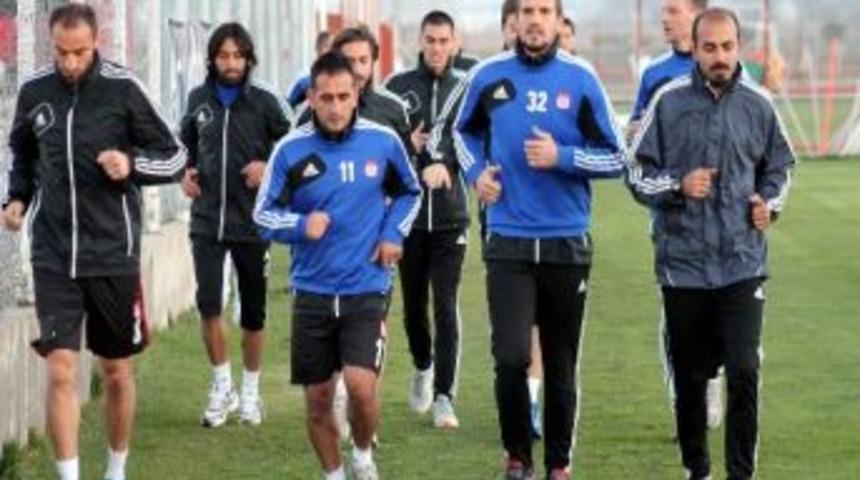 Sivasspor'da İstanbul B&uuml;y&uuml;kşehir Belediyespor Ma&ccedil;ı Hazırlıkları