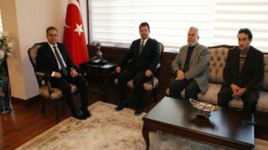 Kilis Osb&rsquo;nin Yeni Y&ouml;netimi, Vali Tapsız&rsquo;ı Ziyaret Etti