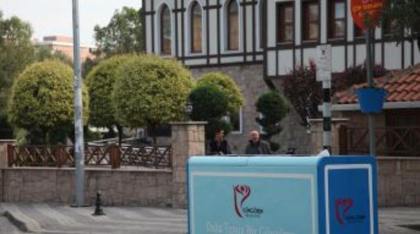 G&uuml;ng&ouml;ren Belediyesi'nden &Ccedil;&ouml;p Kutularına Koruganlı Makyaj