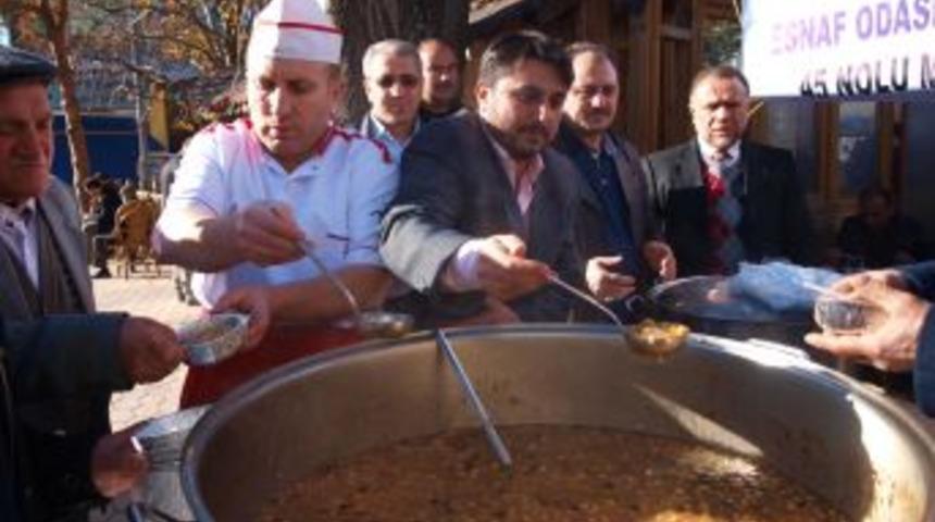 Suşehri'nde 2 Bin Kişiye Aşure Ikram Edildi