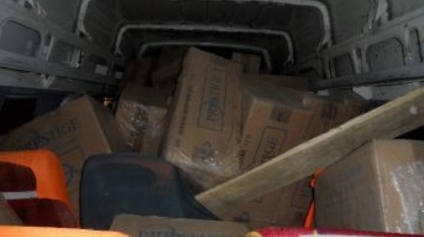 Van'da Ka&ccedil;ak Sigara Operasyonu