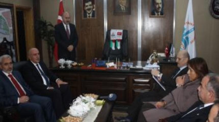 Bakan Bayraktar, Başkan Polat'tan Sorunları Dinledi