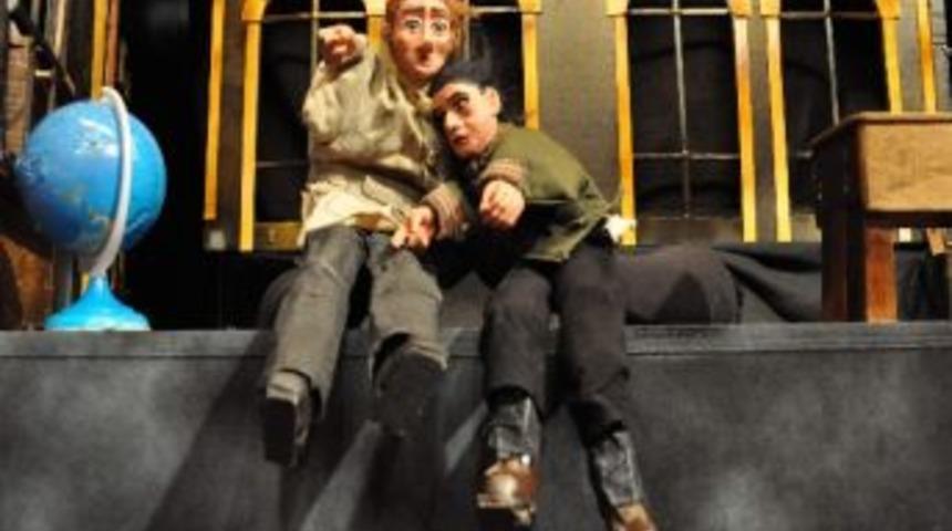 'gişe', Kapalı Gişe Oynuyor