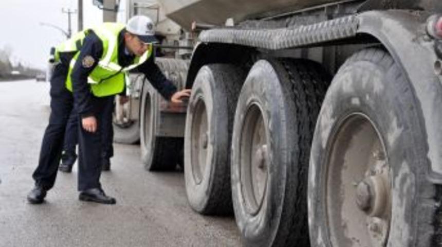 Edirne&rsquo;de Kış Lastiği Denetimleri Başladı