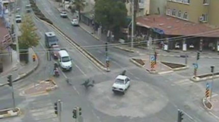 Motor Kazası Mobese Kamerasına Yansıdı