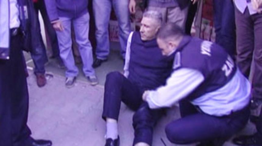 Seyyar satıcı dehşet sa&ccedil;tı