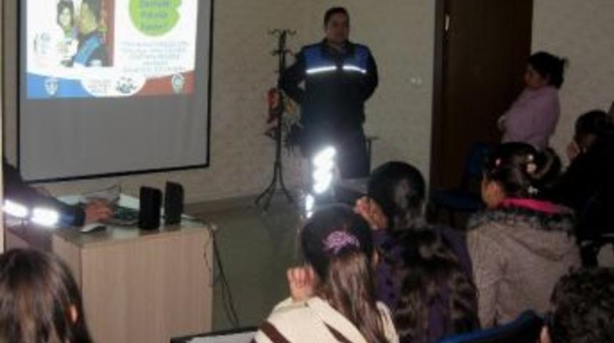 Ke&ccedil;i&ouml;ren'de &ldquo;bilin&ccedil;li Toplum G&uuml;venli Yaşam&rdquo; Semineri